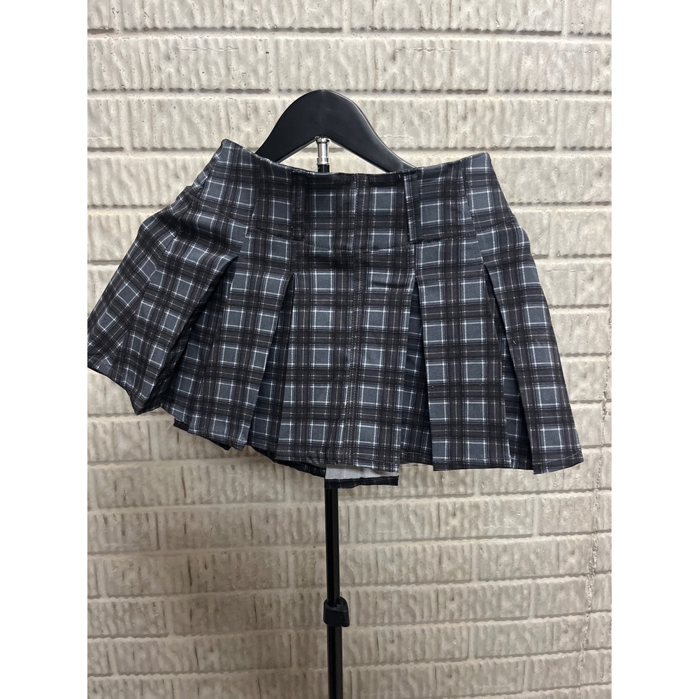 Madden NYC Black Plaid Pleated Mini Skirt with Built-in‎ Shorts XXS 00 NWT